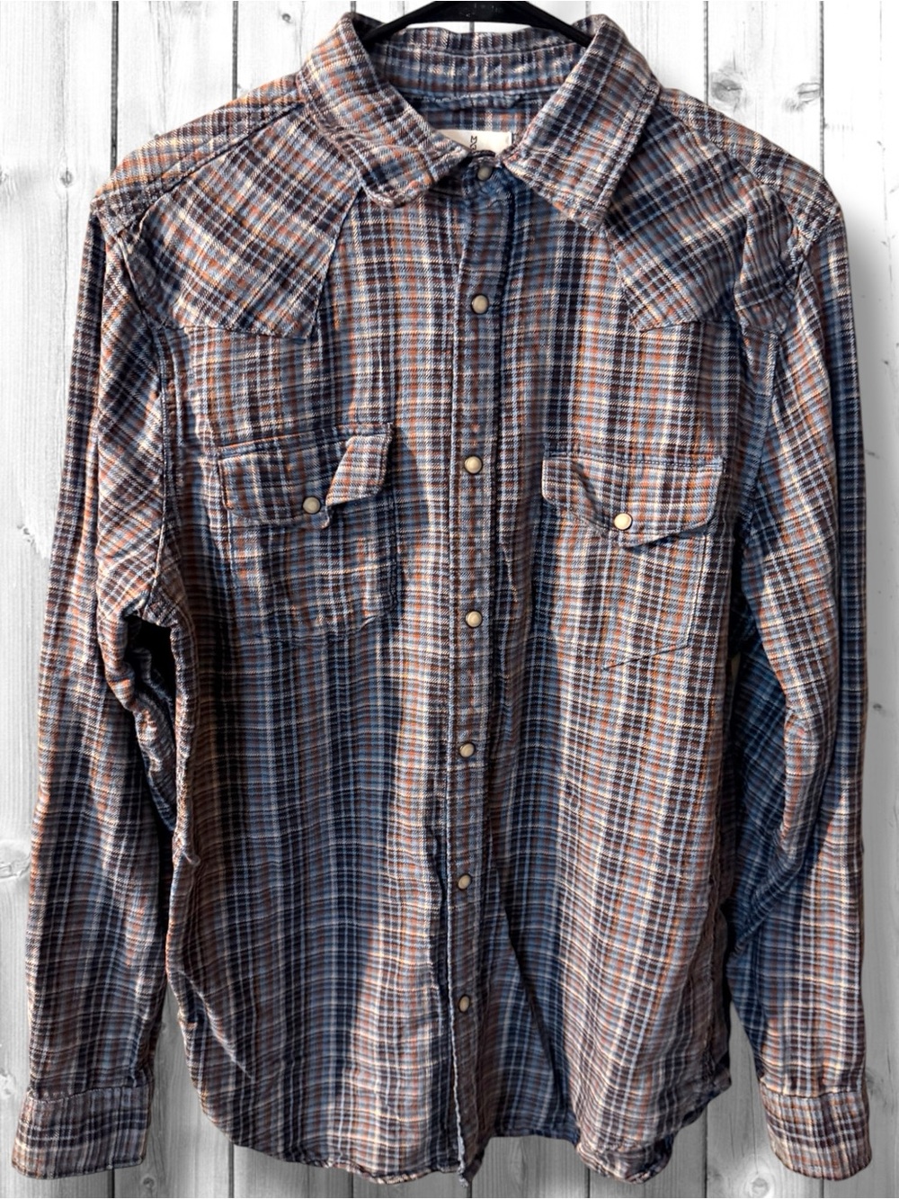🌹Mutual Weave Casual Men's Plaid Button-Down Shirt in Blue & Brown